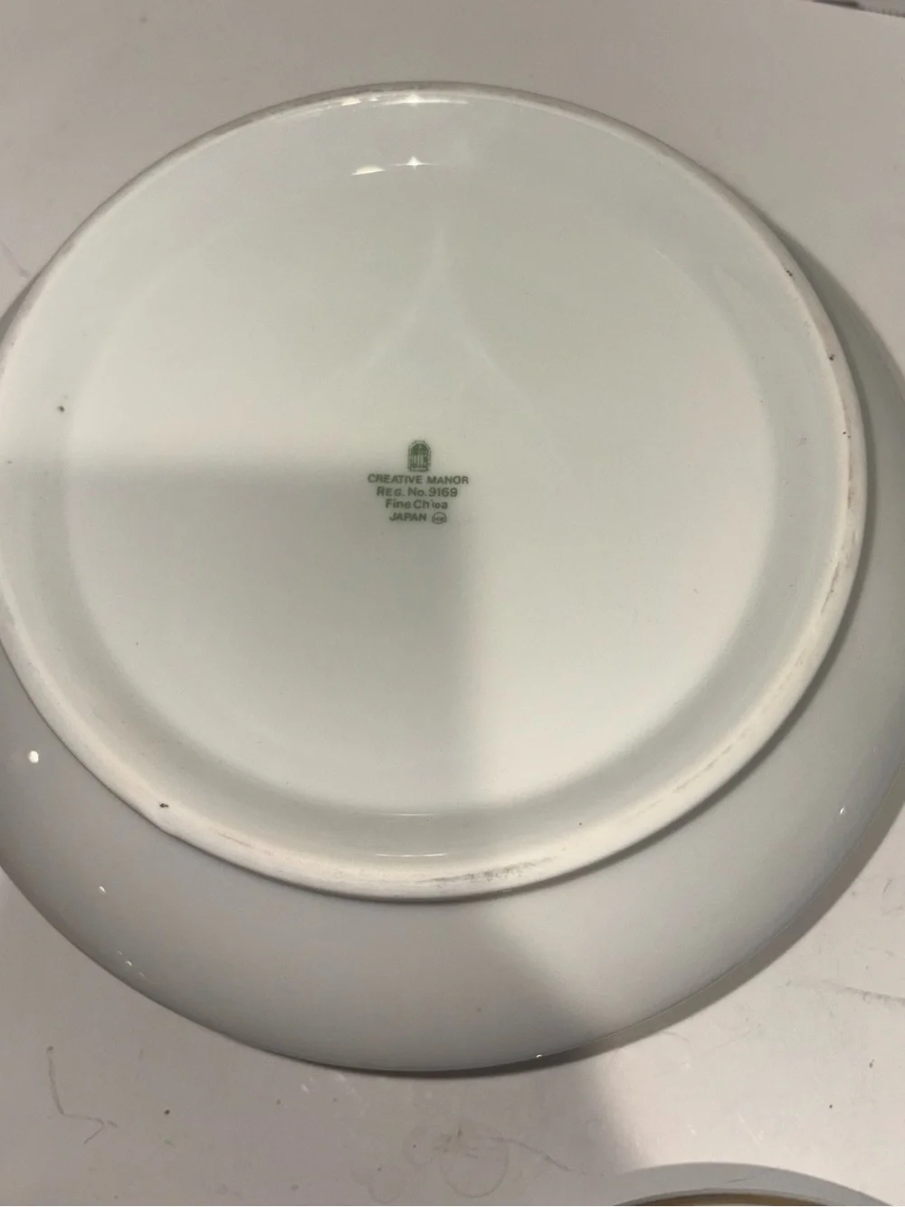 Vintage Creative Manor Covered Dish